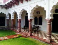 Abhay Durg, Saipur Courtyard
