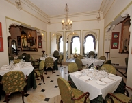 Paantya-Restaurant-Shiv-Niwas-Palace