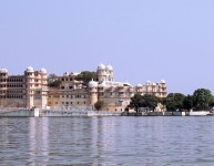 Shiv-Niwas-Palace water view